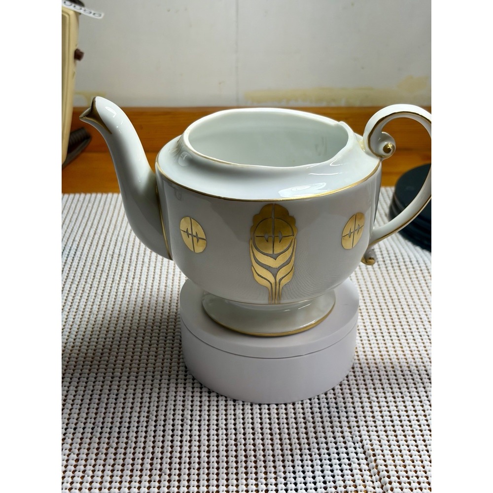 Royal Rochester Made In USA Hand Decorated Tea Pot With No Lid